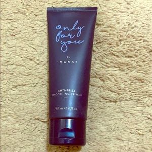 Monat Anti-frizz smoothing primer brand new.